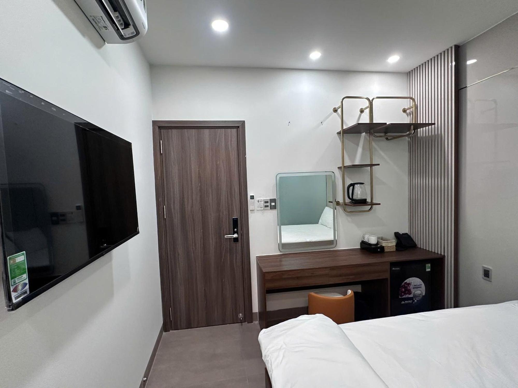 Hotel Golden Lunar Ho Chi Minh City