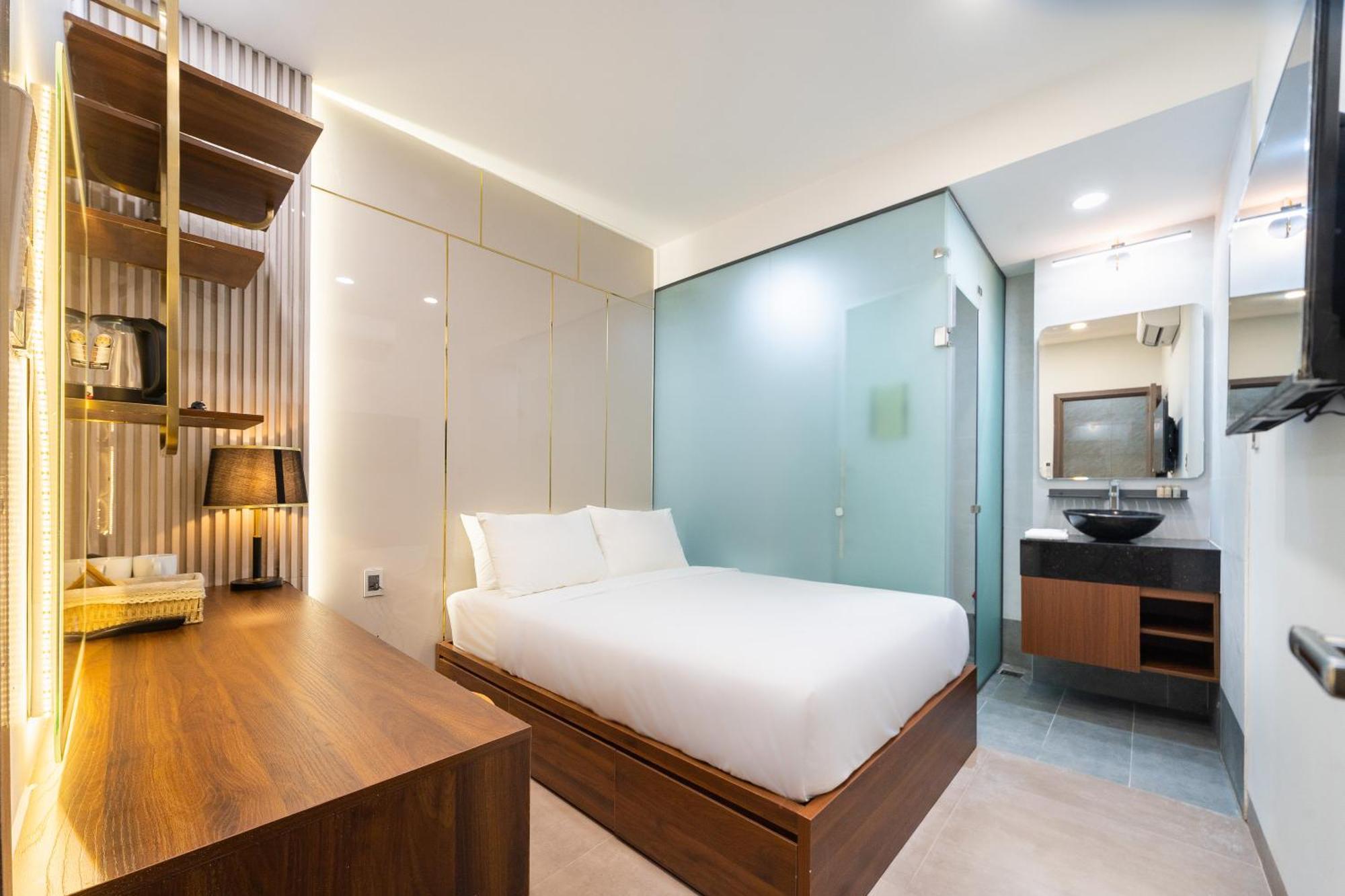 Hotel Golden Lunar Ho Chi Minh City
